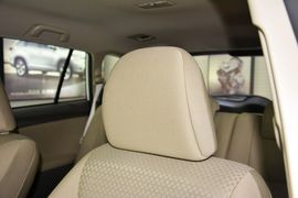 2014款丰田逸致180E