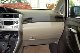 2014款丰田逸致180E