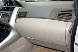 2014款丰田逸致180E