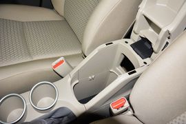 2014款丰田逸致180E