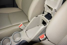 2014款丰田逸致180E