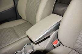 2014款丰田逸致180E