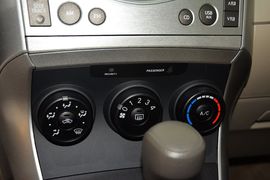 2014款丰田逸致180E