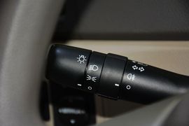 2014款丰田逸致180E