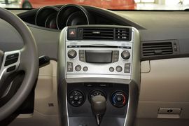 2014款丰田逸致180E