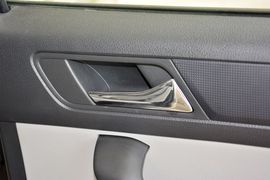 2015款斯柯达昕锐1.6L自动智选型