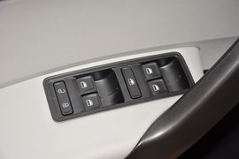 2015款斯柯达昕锐1.6L自动智选型