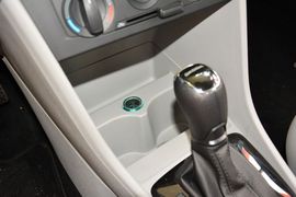 2015款斯柯达昕锐1.6L自动智选型