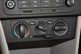 2015款斯柯达昕锐1.6L自动智选型