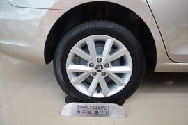 2015款斯柯达昕锐1.6L自动智选型