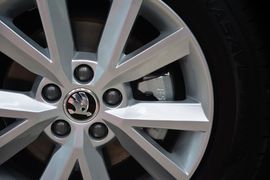 2015款斯柯达昕锐1.6L自动智选型