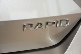 2015款斯柯达昕锐1.6L自动智选型