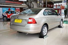 2015款斯柯达昕锐1.6L自动智选型