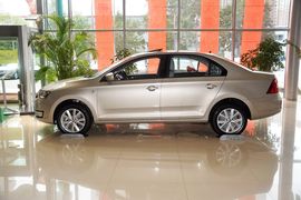 2015款斯柯达昕锐1.6L自动智选型