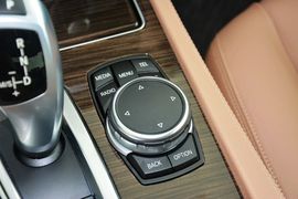 2014款宝马730Li臻享型