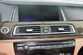 2014款宝马730Li臻享型