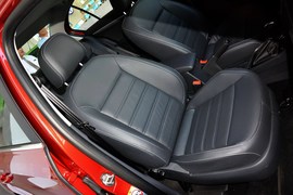 2015款大众朗逸1.6L自动豪华型