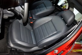 2015款大众朗逸1.6L自动豪华型