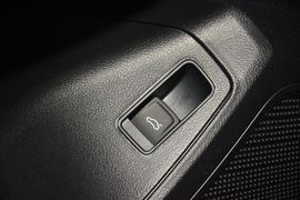 2015款大众朗逸1.6L自动豪华型
