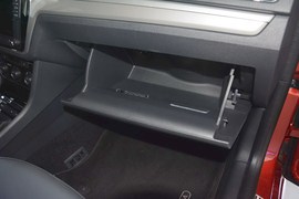 2015款大众朗逸1.6L自动豪华型