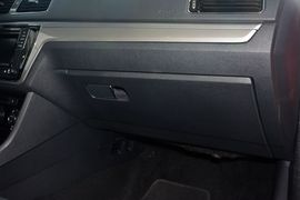 2015款大众朗逸1.6L自动豪华型