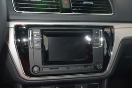 2015款大众朗逸1.6L自动豪华型