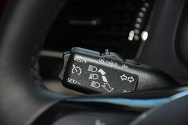 2015款大众朗逸1.6L自动豪华型