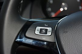 2015款大众朗逸1.6L自动豪华型
