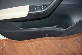 2015款斯柯达晶锐1.4L自动创行版