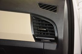 2015款斯柯达晶锐1.4L自动创行版