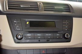 2015款斯柯达晶锐1.4L自动创行版