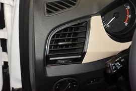 2015款斯柯达晶锐1.4L自动创行版