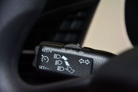 2015款斯柯达晶锐1.4L自动创行版