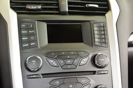 2013款福特蒙迪欧1.5L