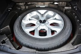 2015款路虎发现神行2.0T