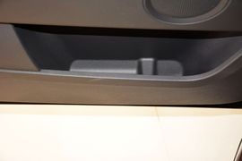 2015款路虎发现神行2.0T