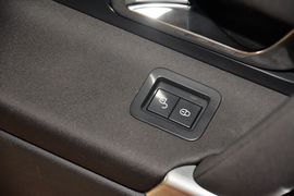 2015款路虎发现神行2.0T