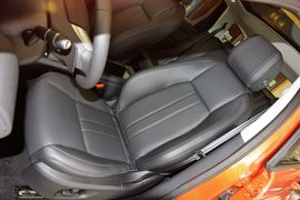 2015款路虎发现神行2.0T