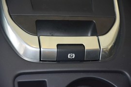 2015款路虎发现神行2.0T