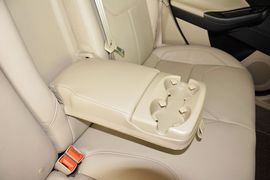 2015款福特福克斯三厢1.5L