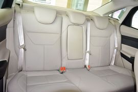 2015款福特福克斯三厢1.5L