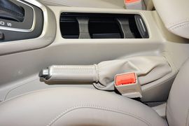2015款福特福克斯三厢1.5L