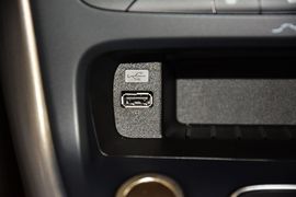 2015款福特福克斯三厢1.5L