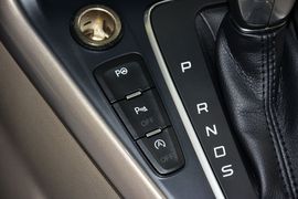 2015款福特福克斯三厢1.5L