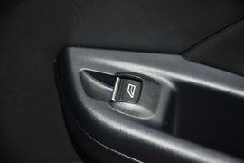 2015款福特福克斯两厢1.5L