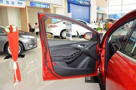 2015款福特福克斯两厢1.5L