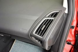 2015款福特福克斯两厢1.5L