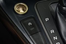2015款福特福克斯两厢1.5L