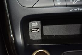 2015款福特福克斯两厢1.5L