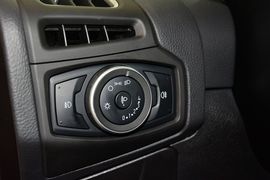 2015款福特福克斯两厢1.5L